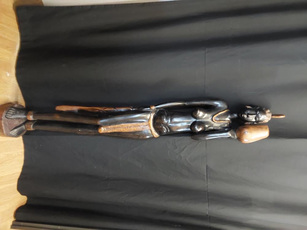 STATUE AFRICAINE EN EBENE 148CM DE HAUTEUR