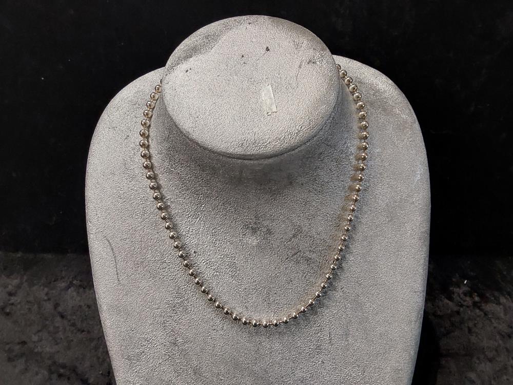 COLLIER BOULES EN ARGENT
