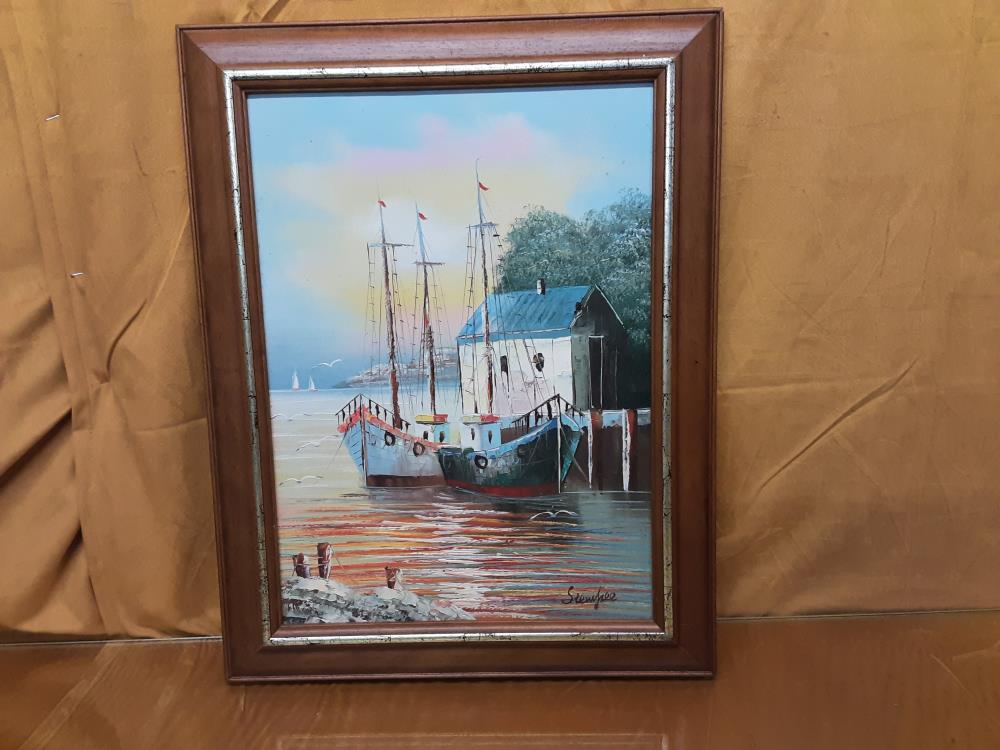 TABLEAU PORT BATEAUX DE PECHE CADRE BOIS ET DORÉ 37X46CM