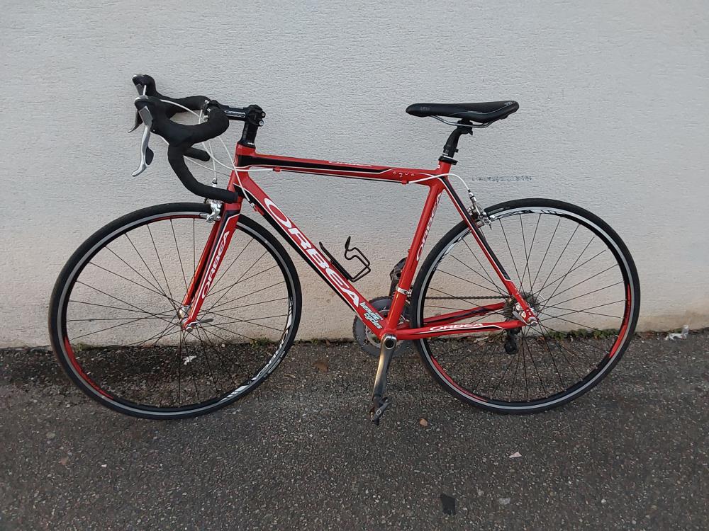 VELO DE COURSE ORBEA ROUGE NOIR BLANC 622X15C