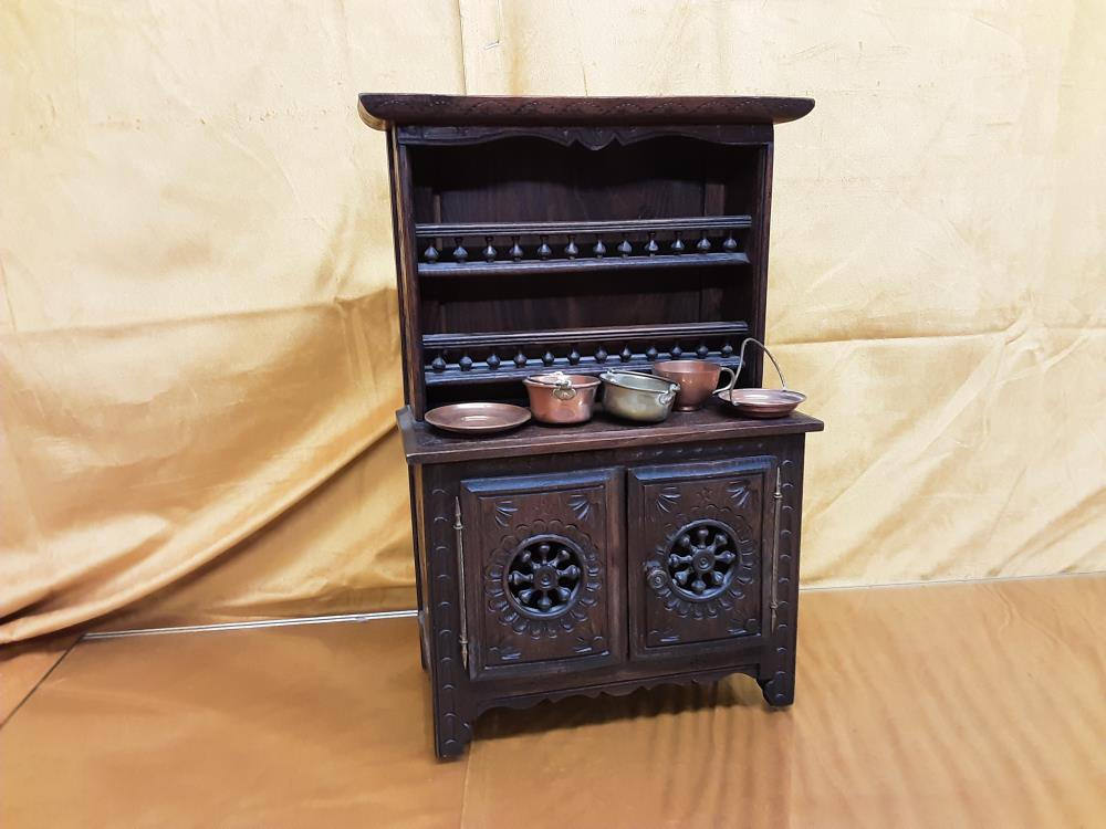 MEUBLE BRETON POUR POUPEE