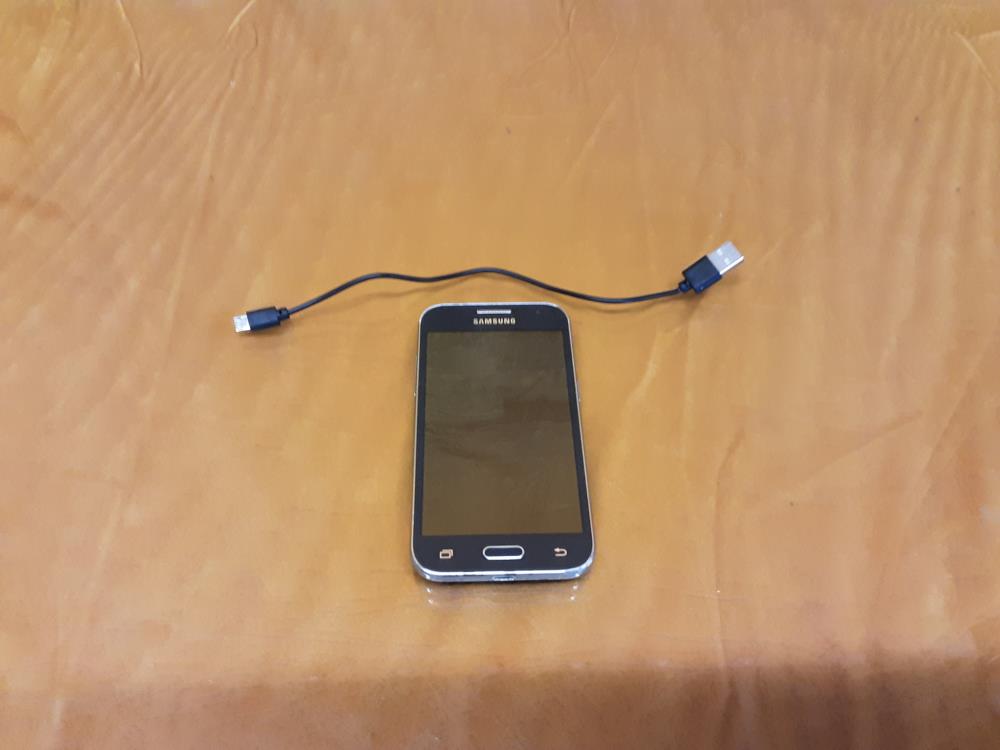 TELEPHONE PORTABLE SAMSUNG GALAXY CORE PRIME AVEC CABLE
