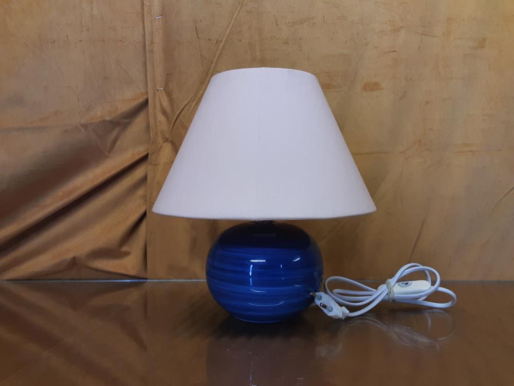 LAMPE DE CHEVET BOULE BLEUE ABAT JOUR ORANGÉ