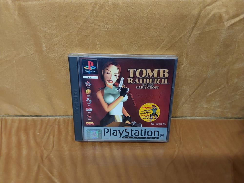 JEU DE PLAYSTATION CD " TOMB RAIDER II"