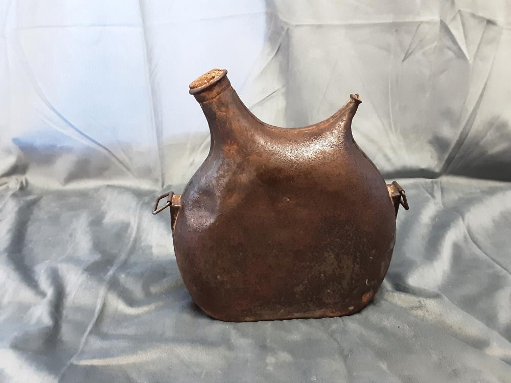 GOURDE EN METAL MILITAIRE