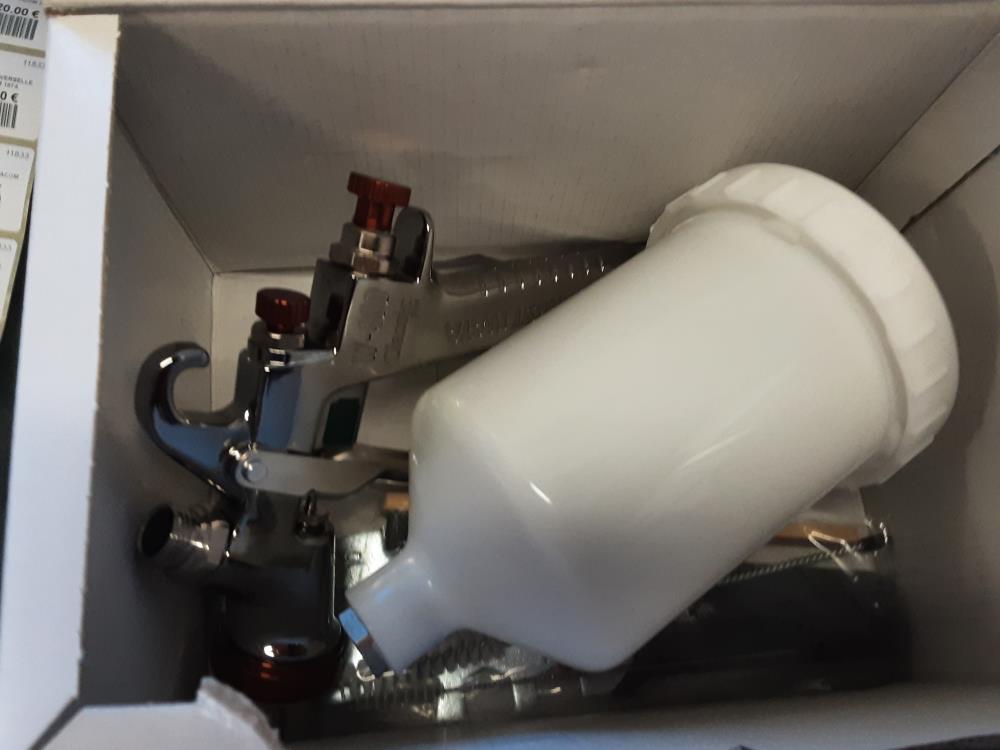 PISTOLET A PEINTURE ANEST W40 CLAIIC + 