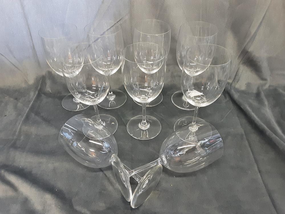 LOT DE 9 VERRES A VIN BACCARAT