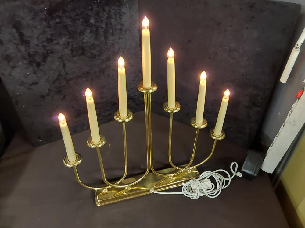 DECORATION LAMPE 7 BOUGIES ELECTRIQUE