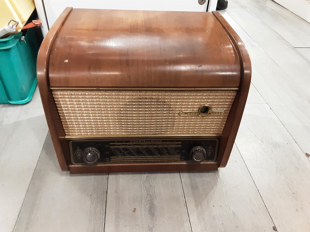 RADIO ANCIENNE EN BOIS
