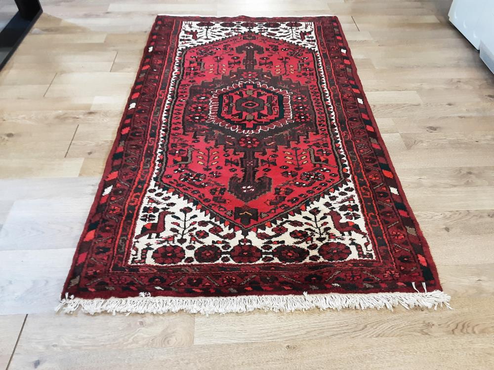 TAPIS ROUGE ET BEIGE A MOTIF EN LAINE 98X170