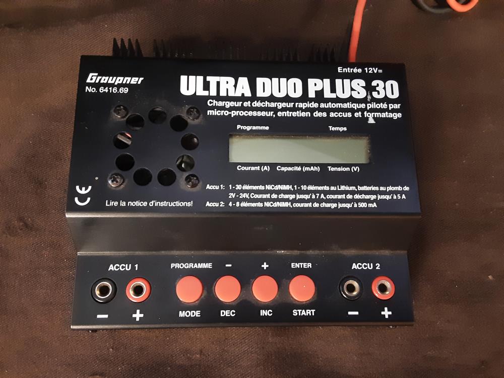CHARGEUR MULTIFONCTION ULTRA DUO PLUS 30