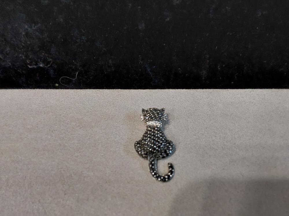 PENDENTIF EN ARGENT CHAT STRASS