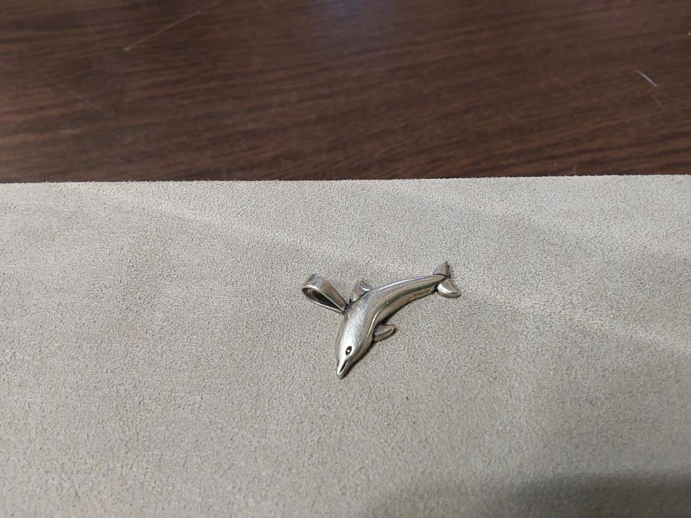 PENDENTIF DAUPHIN EN ARGENT 