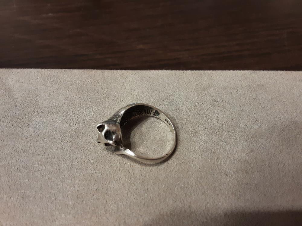 BAGUE CHAT EN ARGENT 