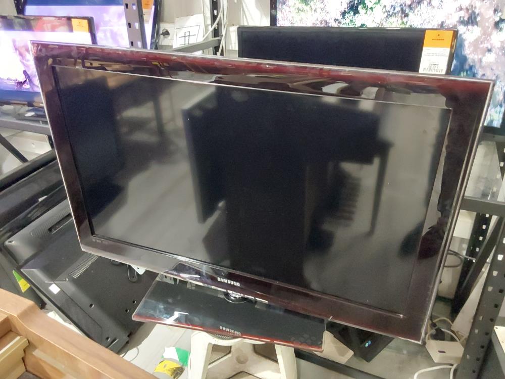 TELEVISION SAMSUNG TNT AVEC TÉLÉCOMMANDE