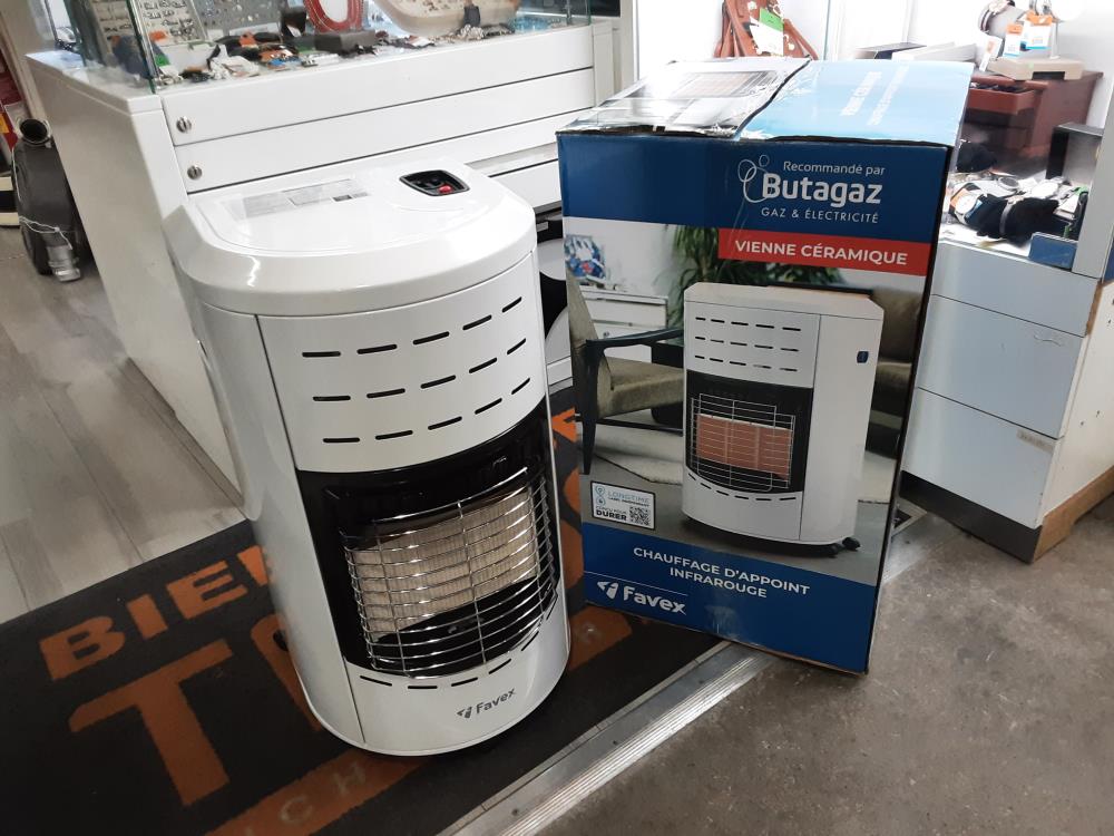 CHAUFFAGE A GAZ BOUTEILLE CERAMIQUE FAVEX BLANC 3 PUISSANCES 4200W BLANC 