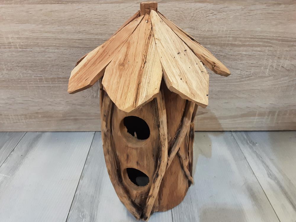 MAISON A OISEAUX EN RACINE DE TECK