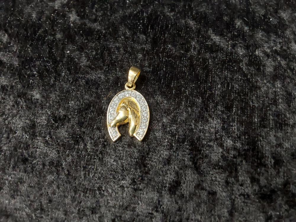 PENDENTIF PL-OR FER A CHEVAL