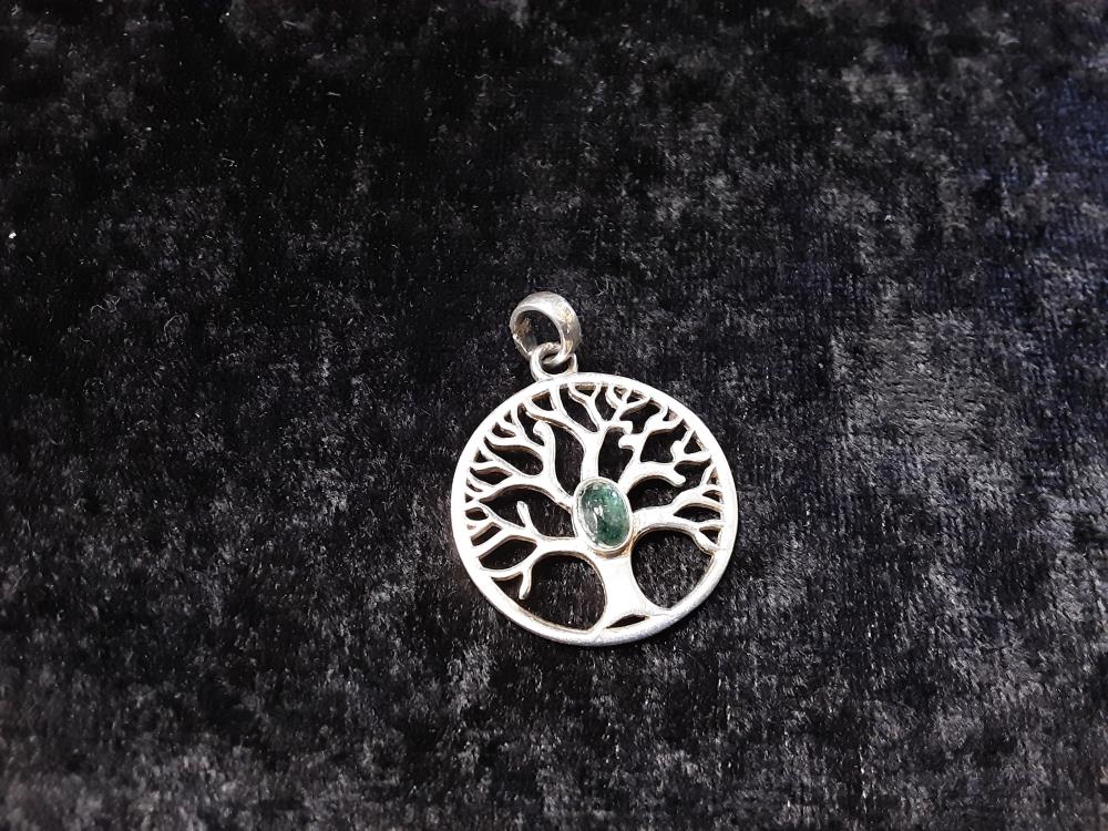 PENDENTIF ARBRE DE VIE AVEC PIERRE BLEUE