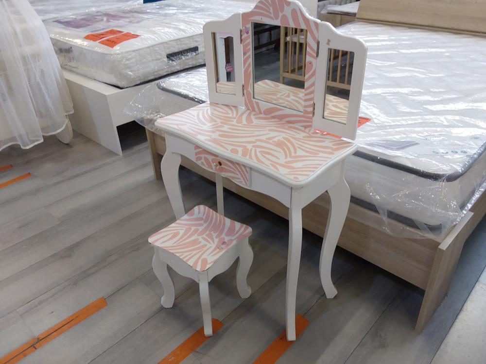 COIFFEUSE ENFANT ROSE ET BLANCHE + TABOURET