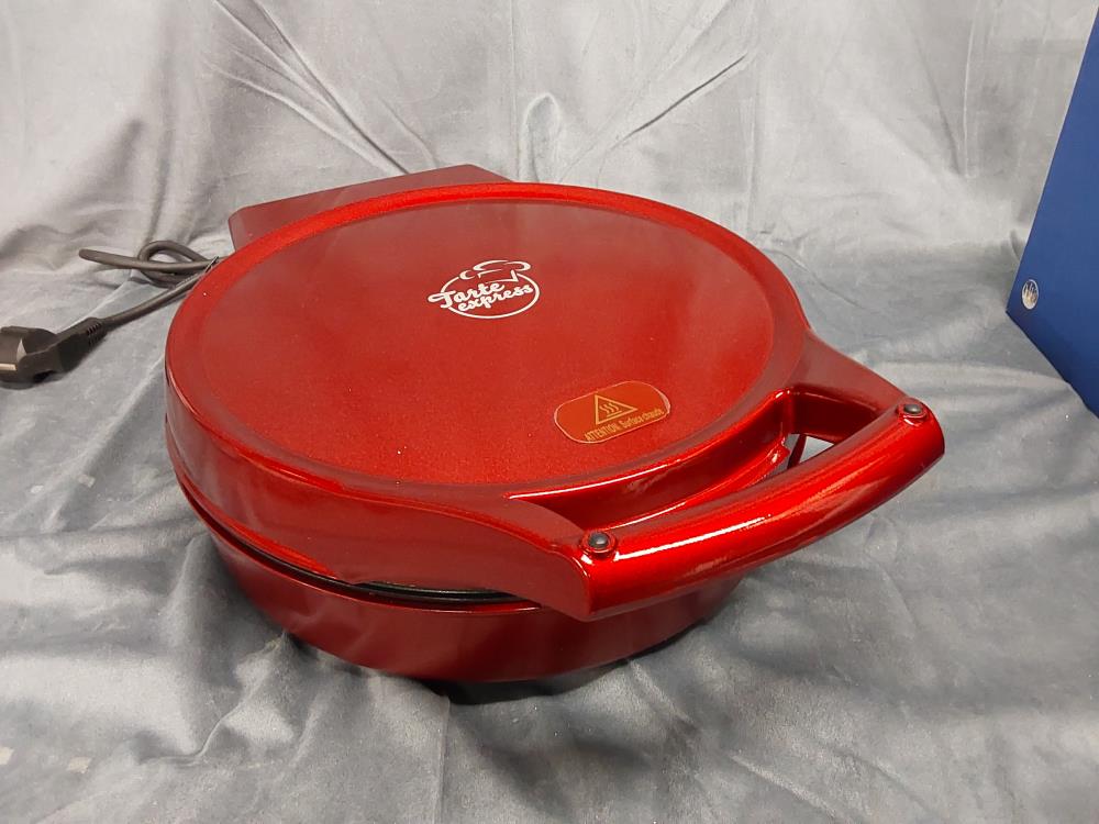 APPAREIL ROUGE A TARTE JAMAIS SERVI