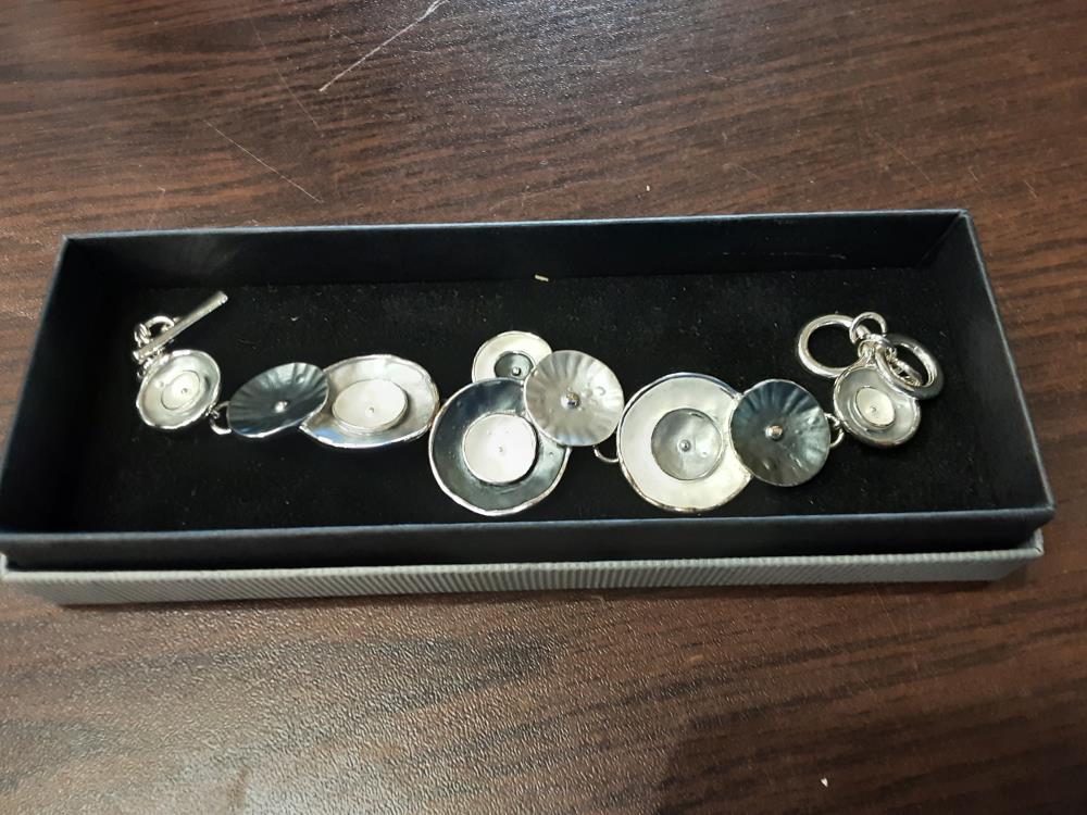 BRACELET GRIS/ BLANC / ARGENTÉ