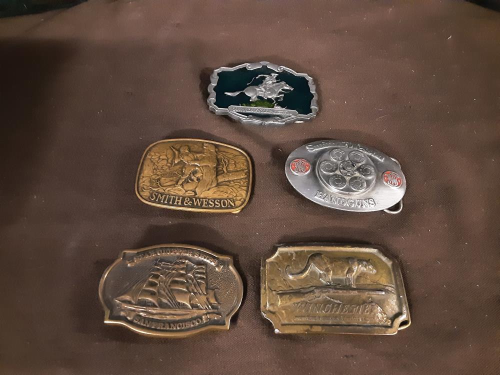 BOUCLE DE CEINTURONS EN METAL