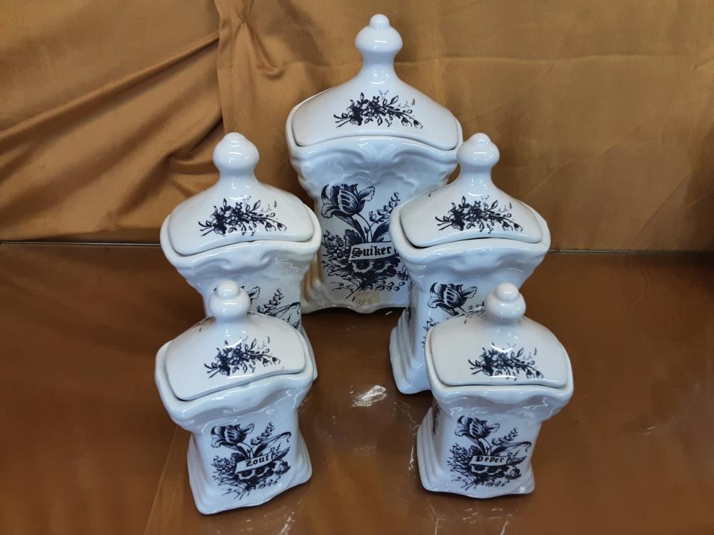 ENSEMBLE PORCELAINE INGREDIENTS 5 PIECES