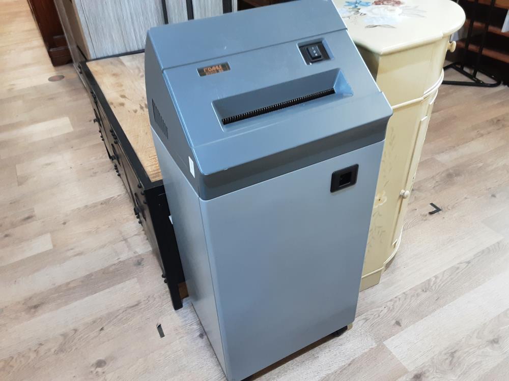 BROYEUR A PAPIER DAHLE 20302 GS