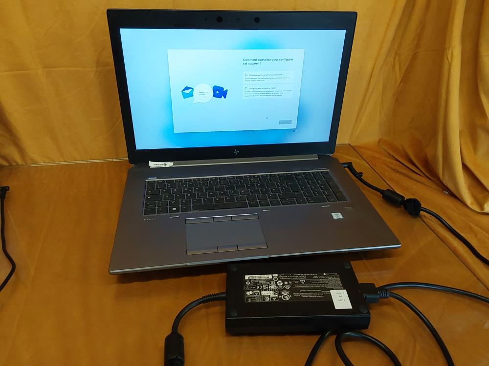ORDINATEUR PORTABLE HP ELITEBOOK 17 POUCES CHASSIS ALU GRIS FONCE 850 G5