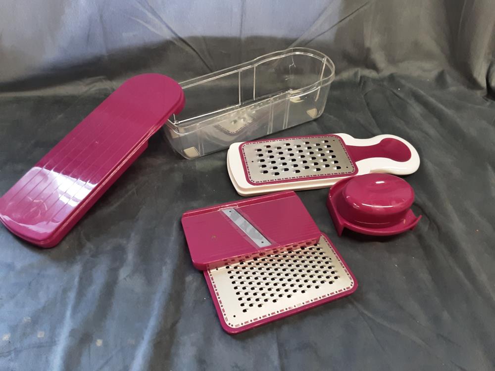 RAPE MANUELLE AVEC RECIPIENT