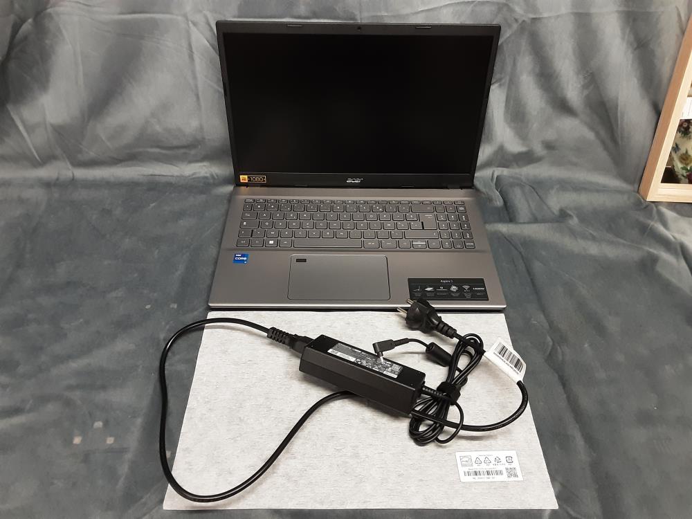 ORDINATEUR PORTABLE ACER 15 POUCES WINDOWS 11 JAMAIS UTILISÉ