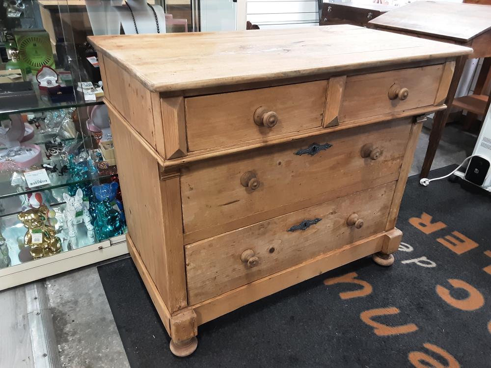 COMMODE 4 TIROIRS EN SAPIN