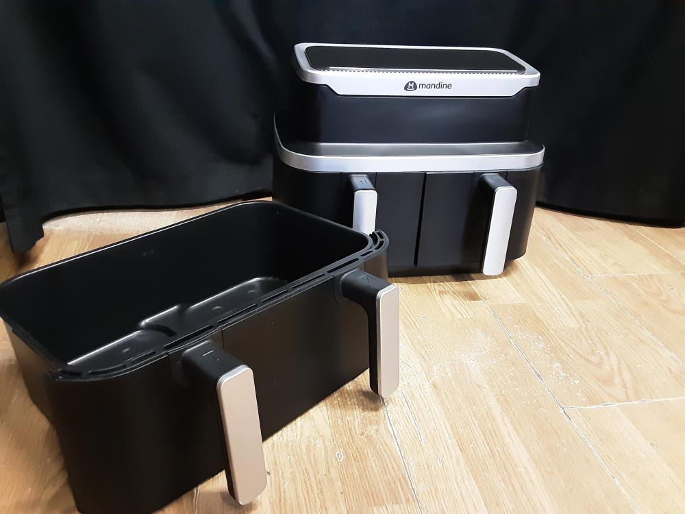 AIR FRYER MARQUE MANDINE AVEC BACS SUPPLÉMENTAIRES 