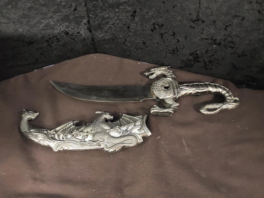 COUTEAU AVEC ETUI GM GRIS