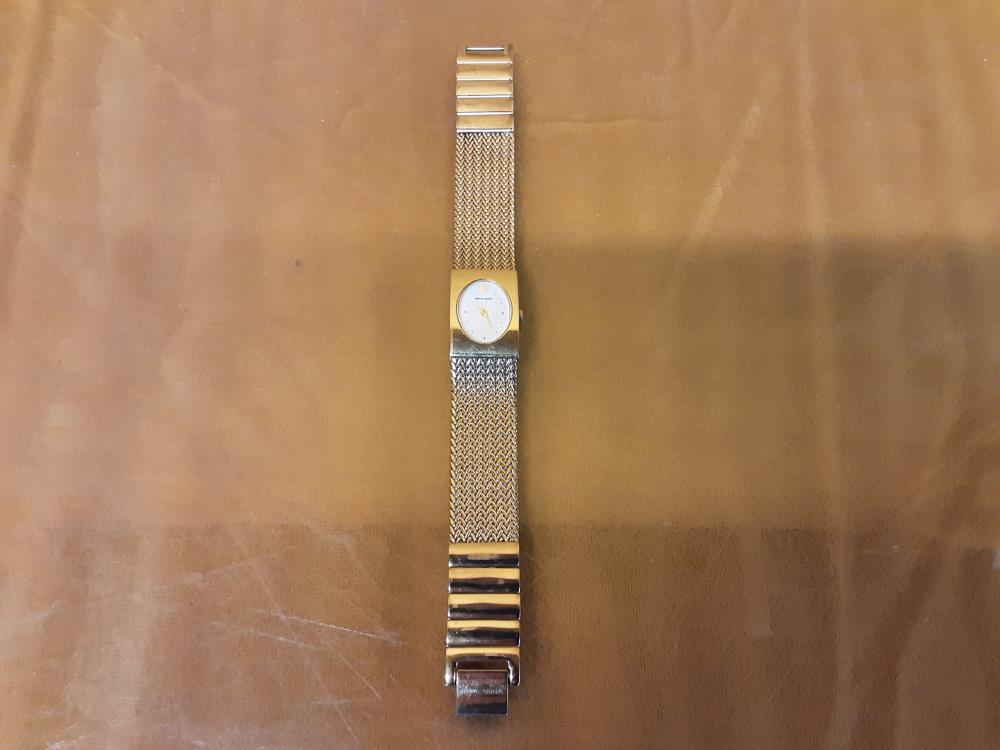 MONTRE DORÉE PIERRE CARDIN