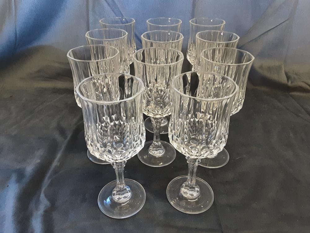 LOT DE 11 VERRES EN CRISTAL