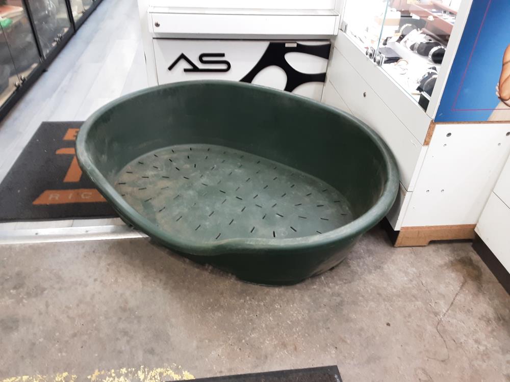 PANIER POUR CHIEN EN PVC VERT TGM