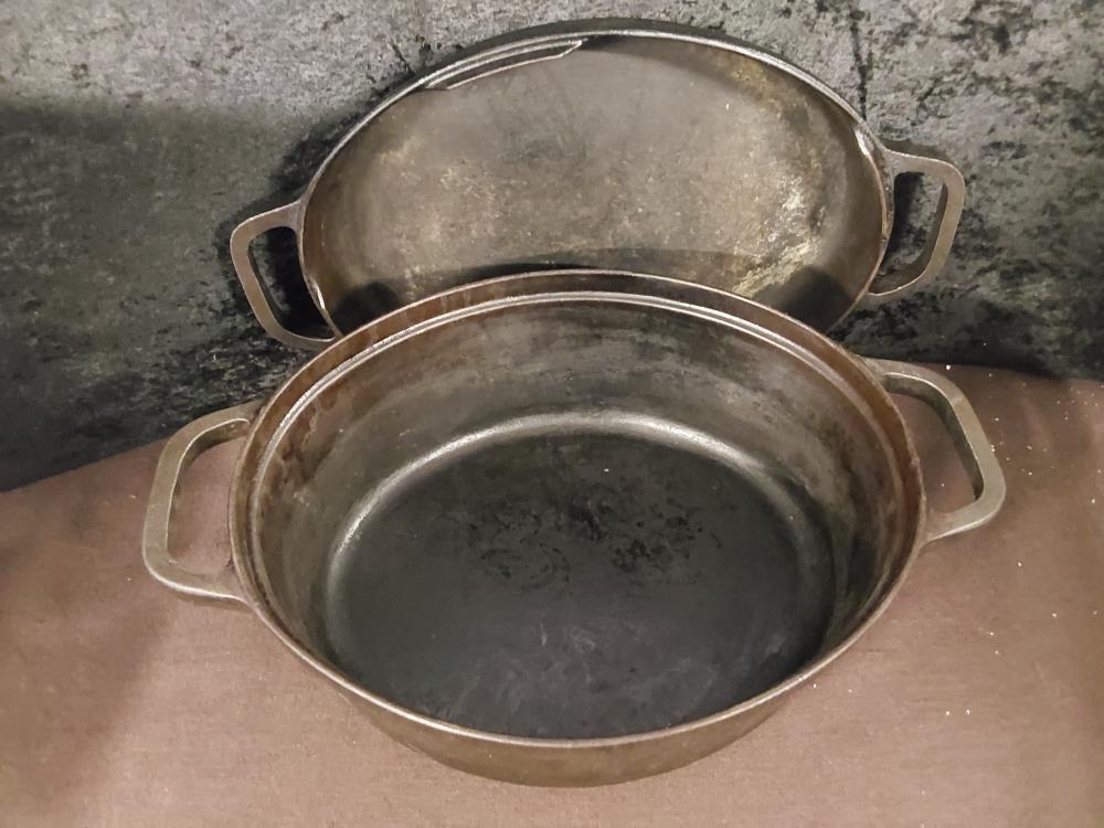 COCOTTE STAUB 31 EN FONTE NOIR