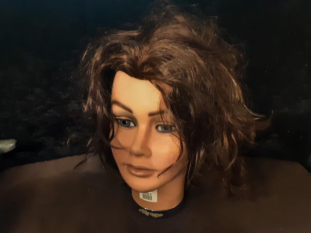 TETE DE MANNEQUIN 