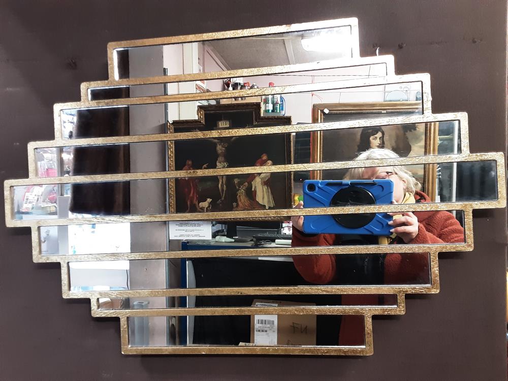 MIROIR A LAMELLES CADRE DORE