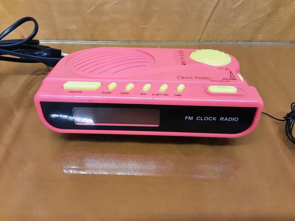 RADIO REVEIL VINTAGE