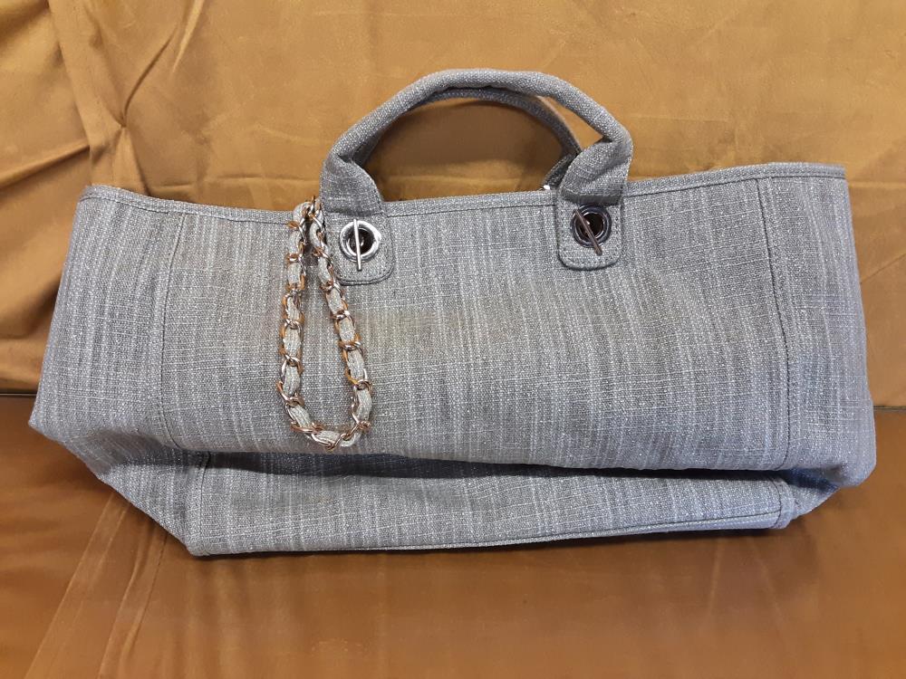 SAC A MAIN A PAILLETTES