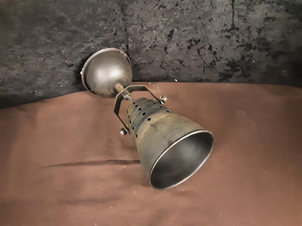 APPLIQUE STYLE INDUSTRIEL METAL NOIR