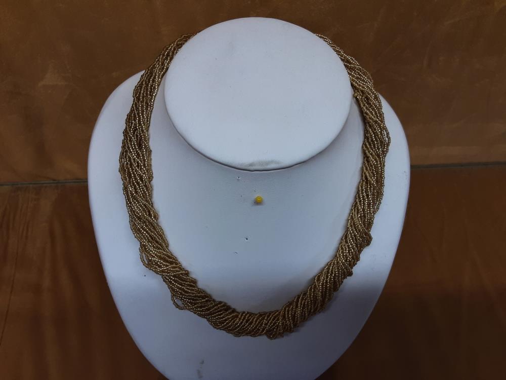 COLLIER PERLES TORSADEES