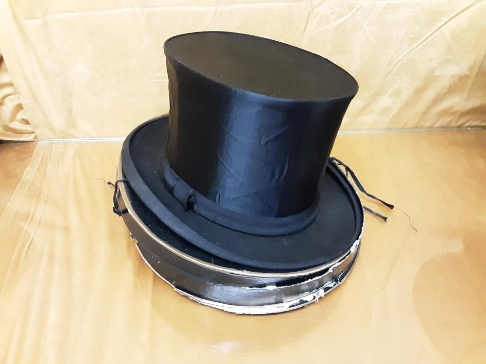 Chapeau Claque Dans Sa Boite