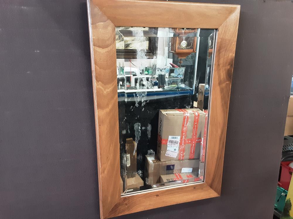 MIROIR BISEAUTÉ ANCIEN CADRE BOIS A RESTAURER