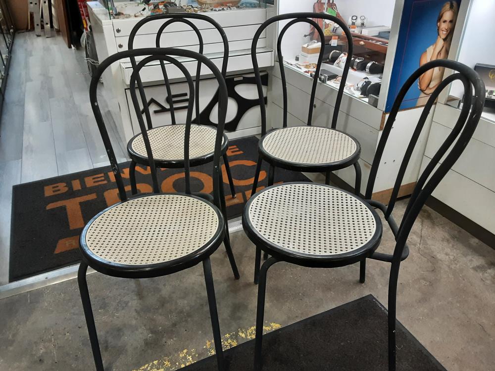 LOT DE 4 CHAISES DE CUISINE METAL NOIR ASSISES PVC CANNAGE