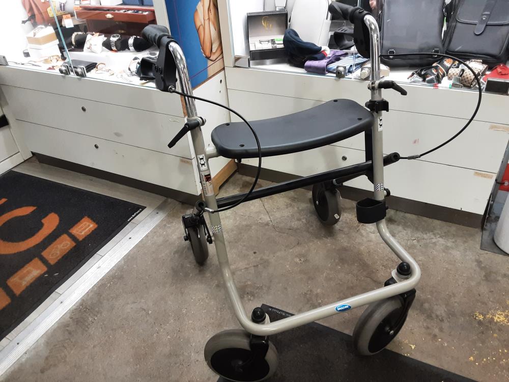 Deambulateur Invacare Noir Et Gris