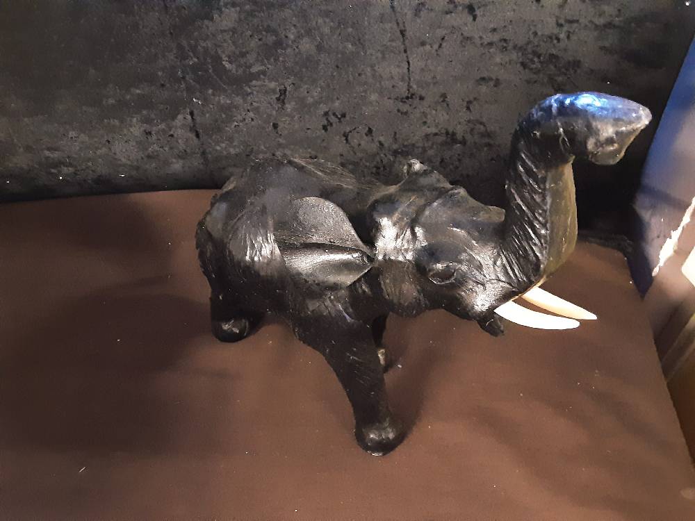 ELEPHNAT BOIS MM